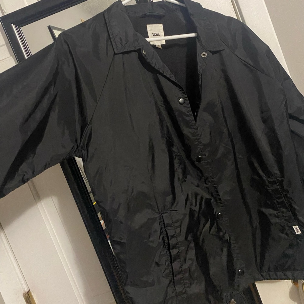 Vans off the wall windbreaker
